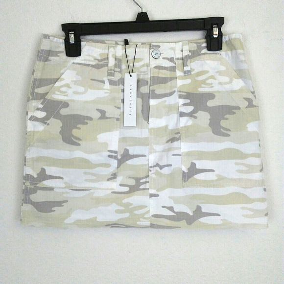 Sanctuary Camo Mini Skirt with Release Hem Size 26 - Picture 1 of 6
